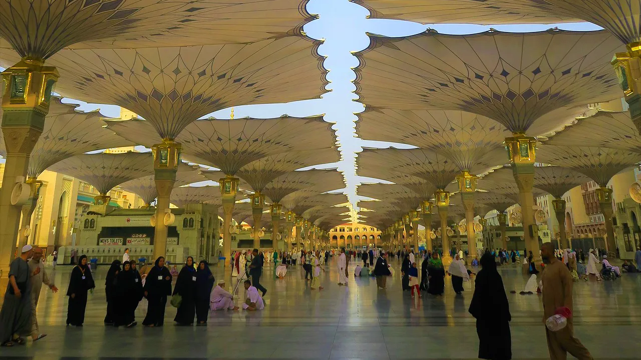 3 Star Budget Slough Umrah Package