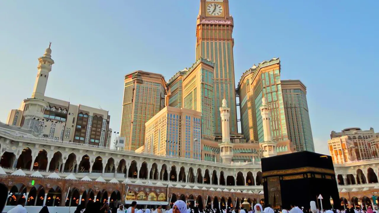 3 Star Standard Bolton Umrah Package