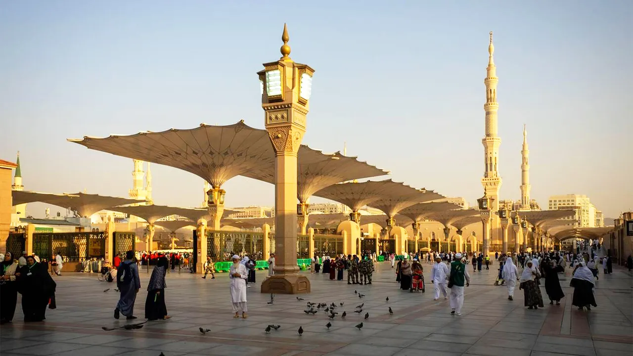 4 Star Gold Bristol Umrah Package