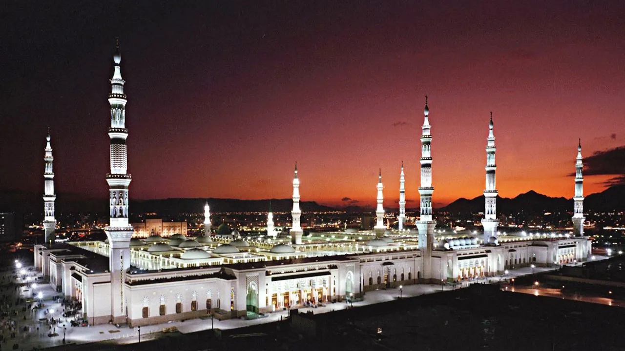 4 star silver july umrah package