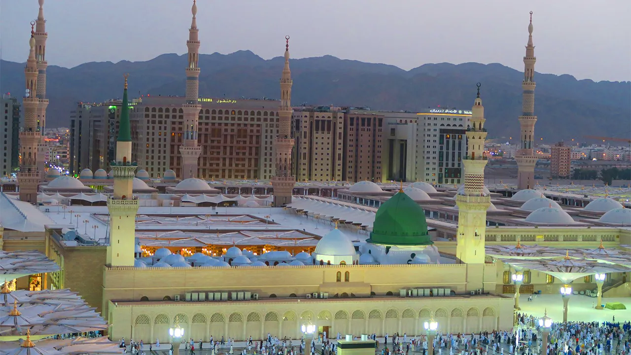 4 Star Supreme Slough Umrah Package