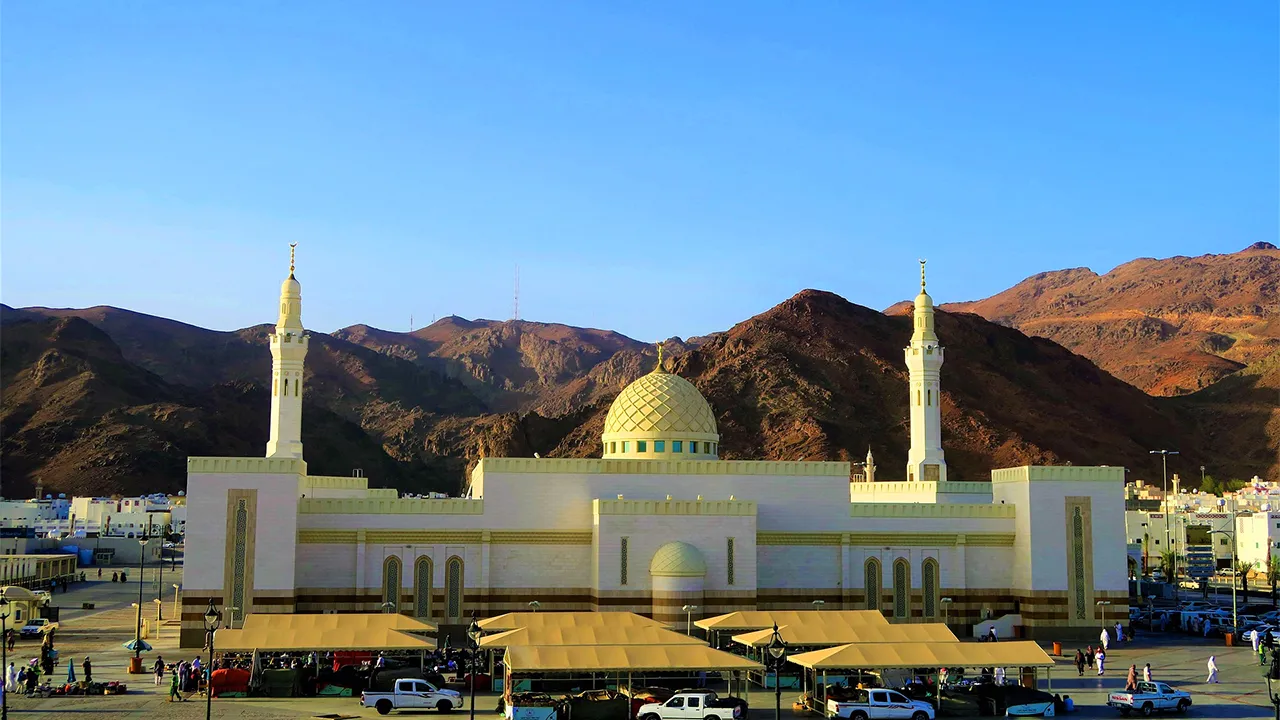 5 Star Deluxe Gloucester Umrah Package